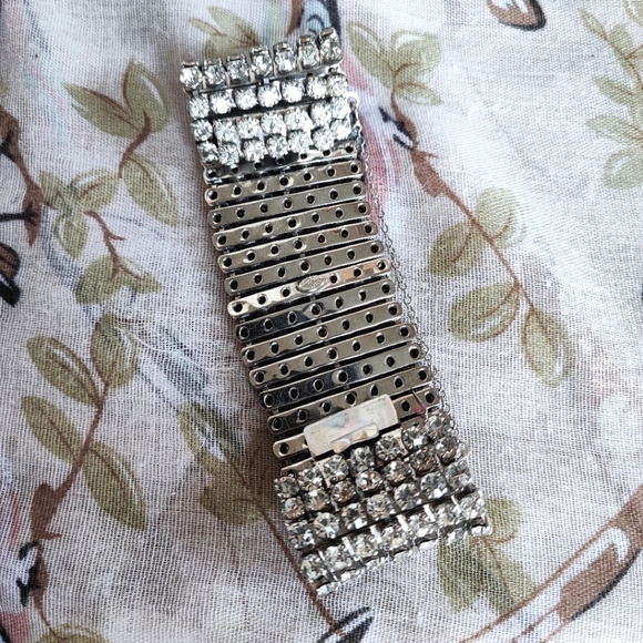 Vintage Signed Kramer of New York Seven Row Prong Set Clear Rhinestone Bracelet - Picture 3 of 16